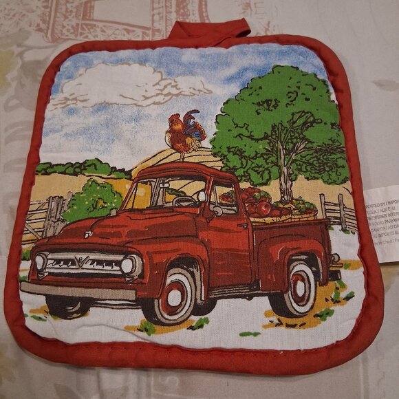 final price no more discounts Other - ROOSTER POT HOLDER final price no more discounts